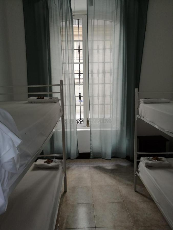 Residencia Universitaria San Jose Малага Экстерьер фото