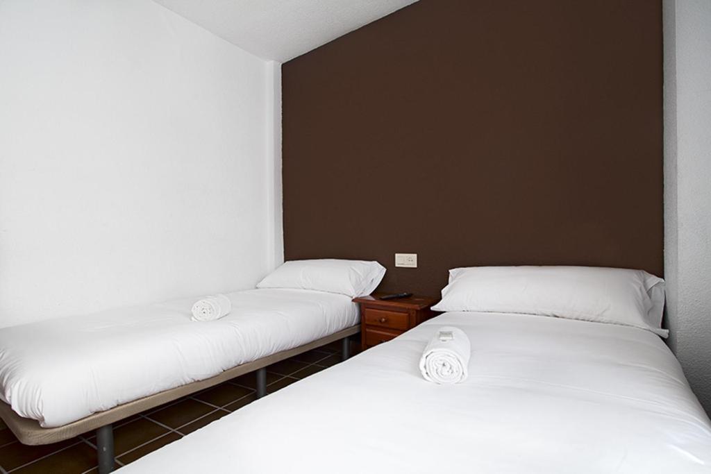 Residencia Universitaria San Jose Малага Экстерьер фото